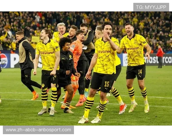 德甲球队晋级时的精彩照片及赛场瞬间