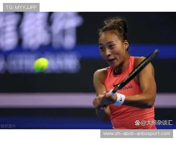 连丢破发点成转折郑钦文0-2负于萨巴伦卡对战记录处明显下风